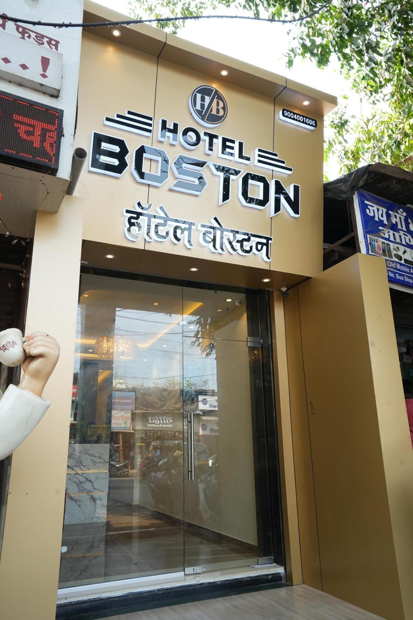 Hotel Boston Мумбаї Екстер'єр фото