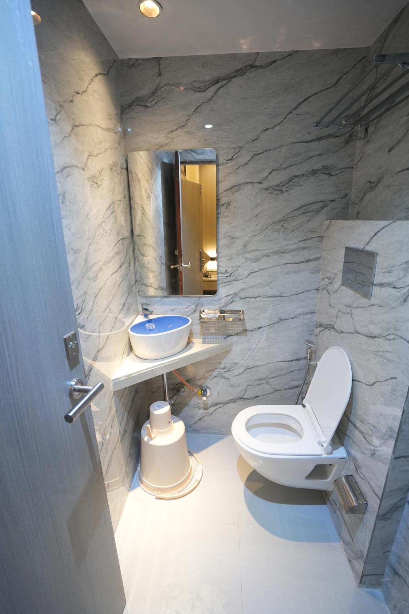Hotel Boston Мумбаї Екстер'єр фото